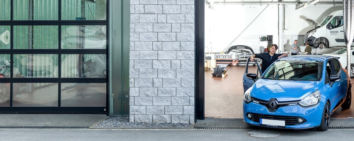 Karosserie- und Fahrzeugbaumechaniker in Ausbildung  (m/w/d), 1. Bild